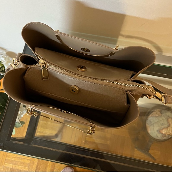 Beige Purse - Picture 7 of 8